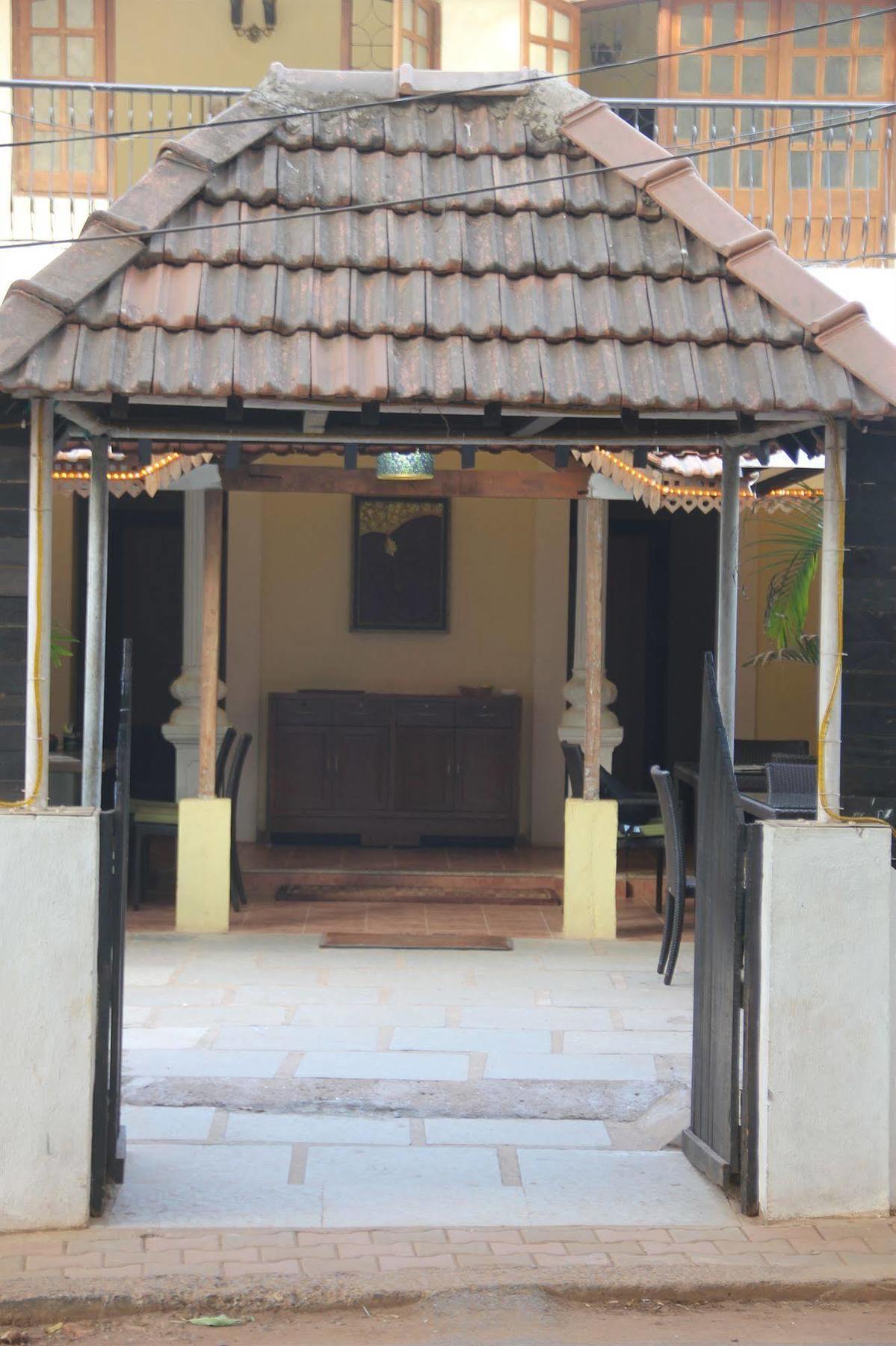 Banyan Tree Courtyard Hotel Calangute Exterior photo